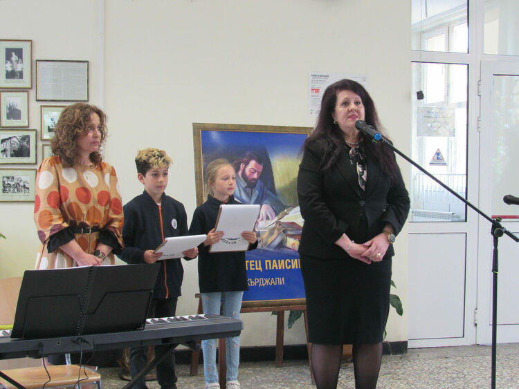 Нов STEM център с 8 зали бе открит в СУ"Отец Паисий"в Кърджали