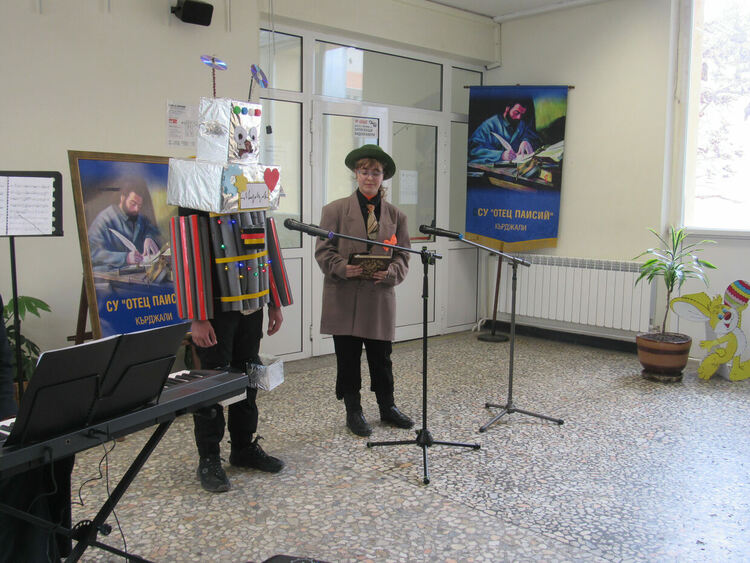 Нов STEM център с 8 зали бе открит в СУ"Отец Паисий"в Кърджали