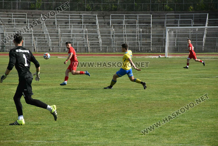 ОФК &bdquo;Хасково&ldquo; прегази Димитровград с 4:0 в голово шоу на &bdquo;Ямача&ldquo;