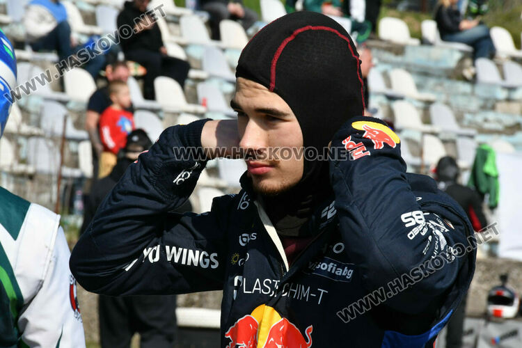 Звездата на  Red Bull Никола Цолов стартира в Karting Events Bulgaria на пистата край Хасково