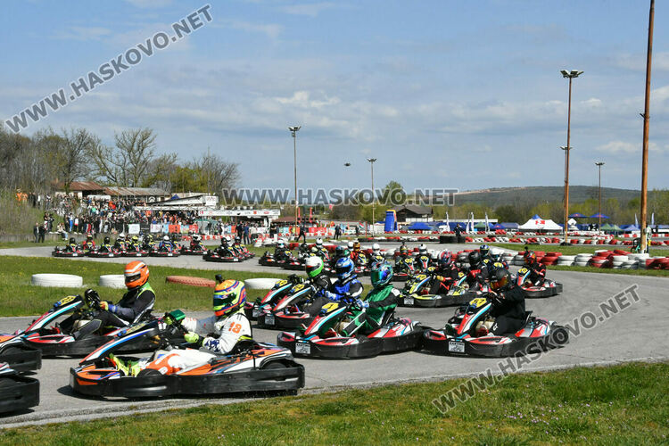 Звездата на  Red Bull Никола Цолов стартира в Karting Events Bulgaria на пистата край Хасково