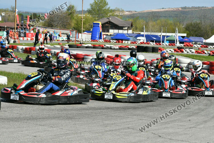Звездата на  Red Bull Никола Цолов стартира в Karting Events Bulgaria на пистата край Хасково