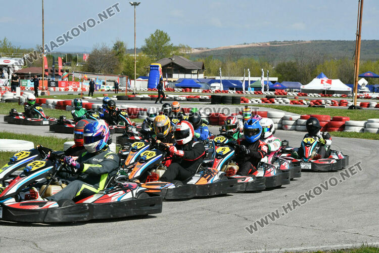 Звездата на  Red Bull Никола Цолов стартира в Karting Events Bulgaria на пистата край Хасково