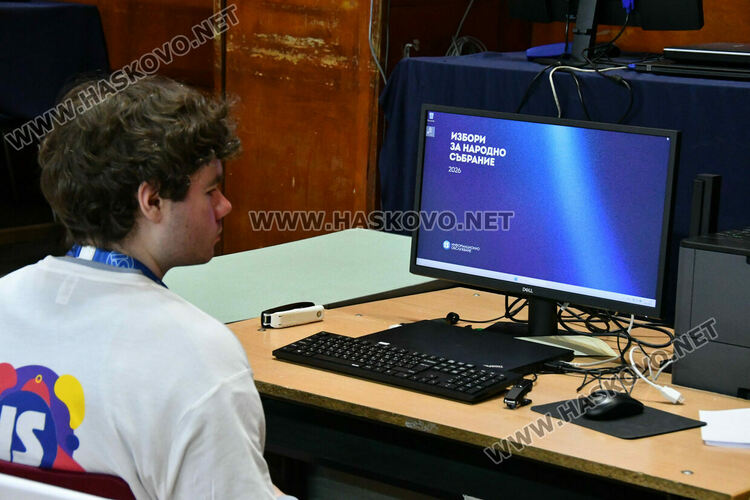 Обявиха края на изборния ден час по-късно