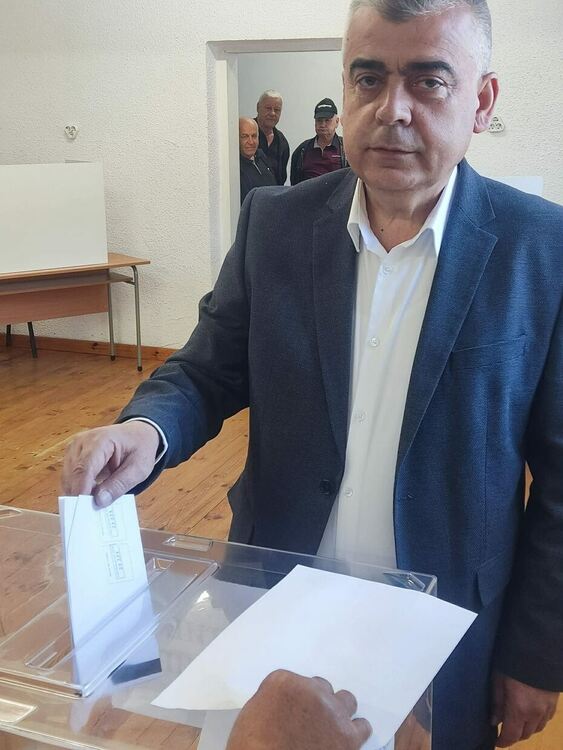 Хайри Садъков: Гласувах за бъдеще с висок жизнен стандарт за младите хора тук в България