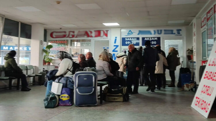 Изселниците пристигнали да гласуват в Кърджали,срещат проблем с безплатното си прибиране у дома