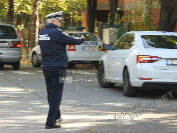 Изборният ден в област Кърджали започна в спокойна обстановка