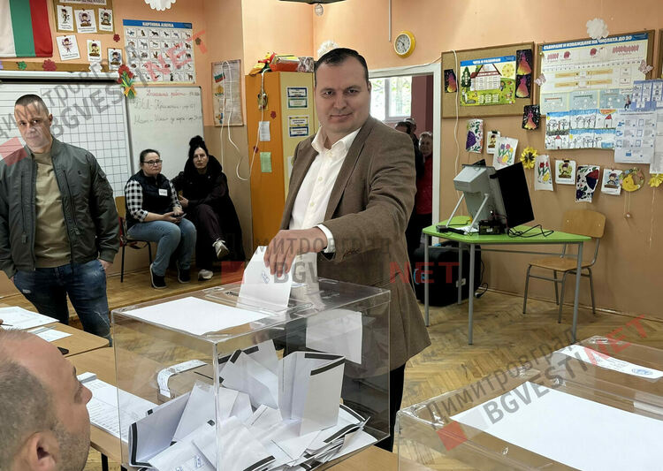 Деян Иванов: гласувам България да продължи своето европейско развитие