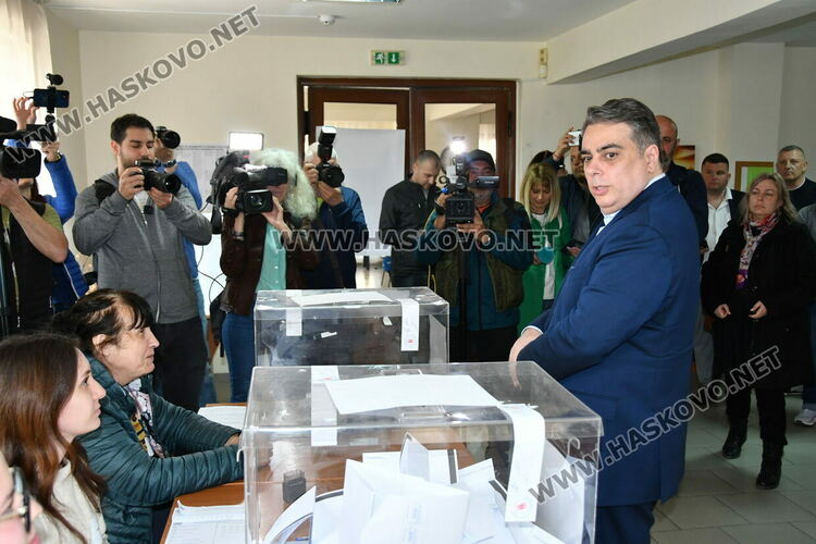 Асен Василев в Хасково: Имаме уникален шанс да променим България за по-добро