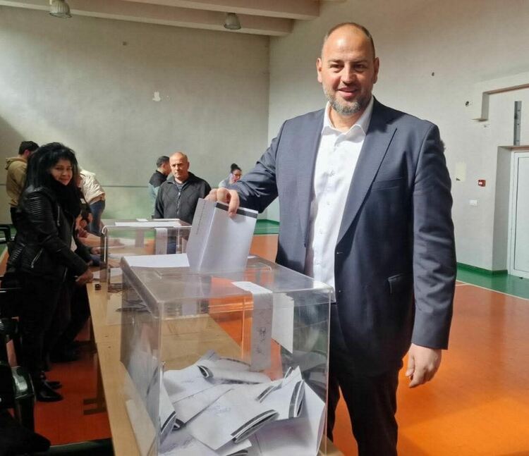 Петър Стойчев: Гласувах за горда, свободна, силна и прогресираща България