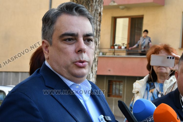 Асен Василев