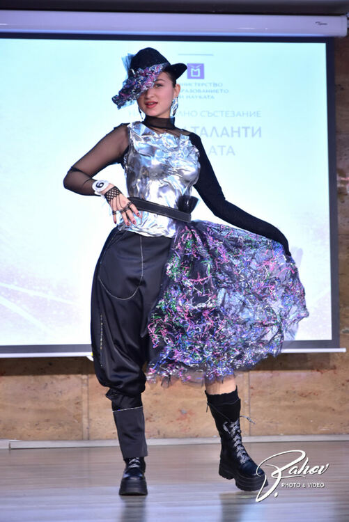 Хасковски гимназист сред най-добрите в България на състезанието &bdquo;Млади таланти в модата&ldquo;