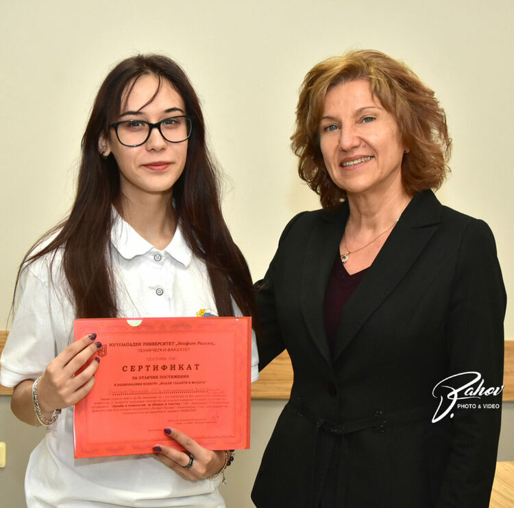 Хасковски гимназист сред най-добрите в България на състезанието &bdquo;Млади таланти в модата&ldquo;