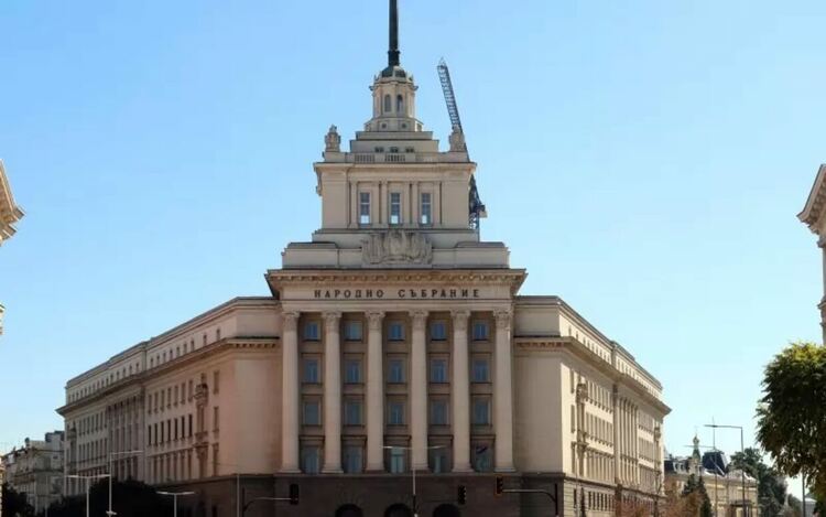 Пет формации влизат в НС при 96.41% обработени протоколи