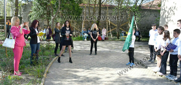 Родолюбие в сърцето на Хасково: 150 г. от април 1876-а събраха поколения в църковния двор