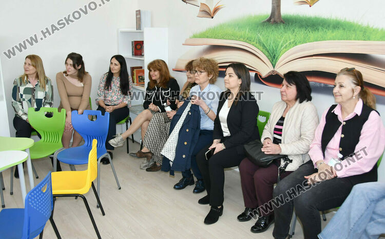 С нов модерен кабинет и вълнуващ спектакъл ОУ &bdquo;Св. св. Кирил и Методий&ldquo; в Хасково почете 150 г. от Априлското въстание