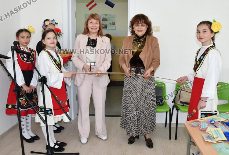 С нов модерен кабинет и вълнуващ спектакъл ОУ &bdquo;Св. св. Кирил и Методий&ldquo; в Хасково почете 150 г. от Априлското въстание
