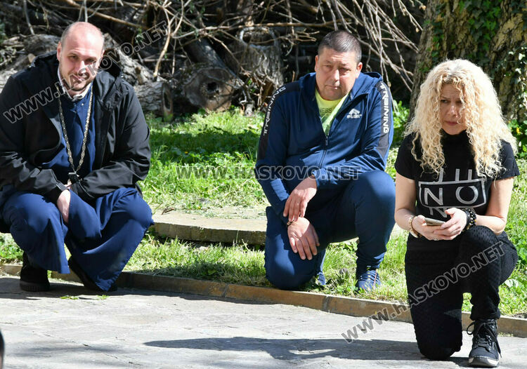 Родолюбие в сърцето на Хасково: 150 г. от април 1876-а събраха поколения в църковния двор