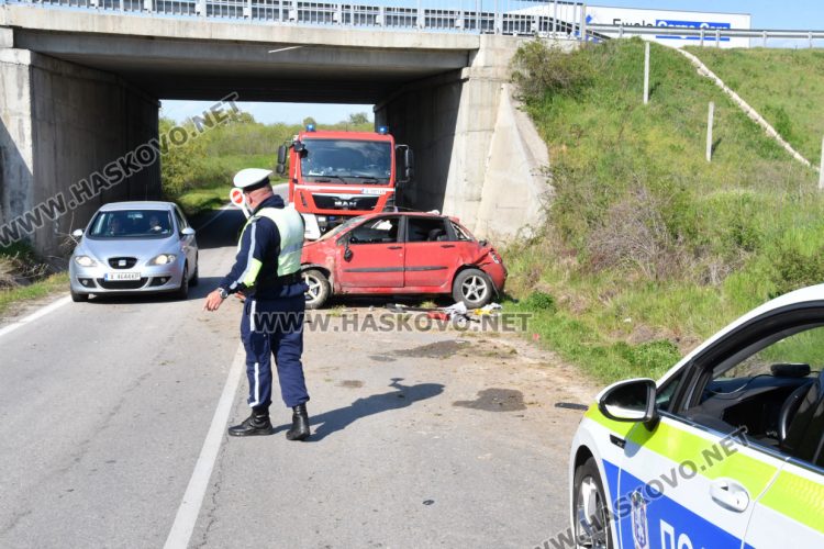 Дете и мъж са с опасност за живота при две катастрофи в Хасковско