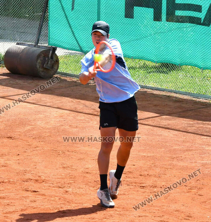 Тенисисти от топ 50 в света участват на международния турнир за юноши и девойки в Хасково