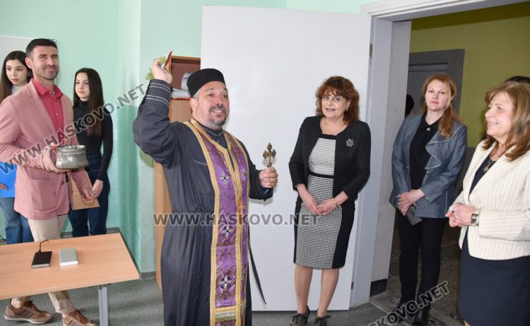 Патронен празник в ПМГ&nbsp;&ndash; Хасково: Откриха модерен STEM център и &bdquo;умно&ldquo; земеделие 