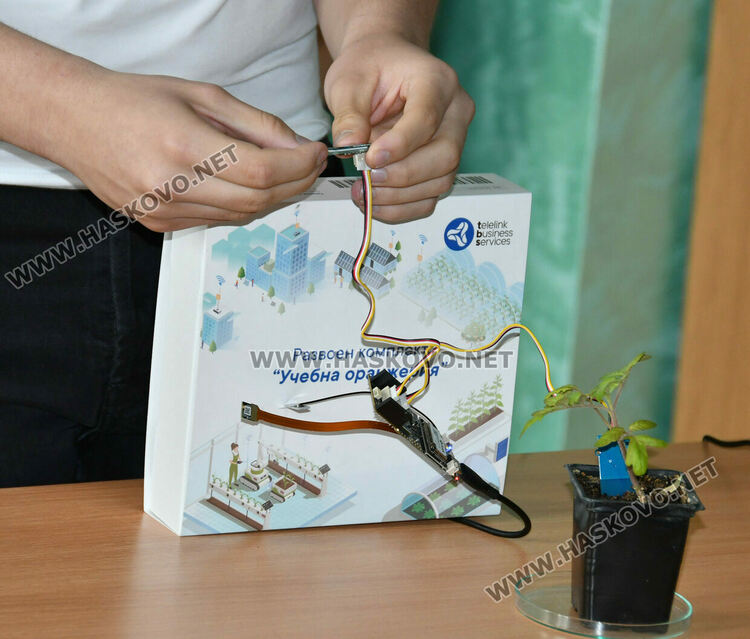 Патронен празник в ПМГ&nbsp;&ndash; Хасково: Откриха модерен STEM център и &bdquo;умно&ldquo; земеделие 