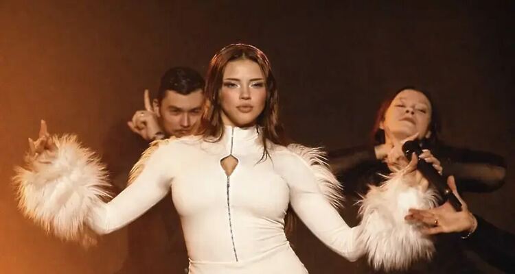 Възможно ли е DARA да спечели &bdquo;Евровизия&ldquo; с песента ,,Bangaranga"?