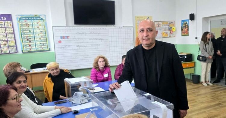 ДПС удържа Бастиона си,бе заличено наследството на Доган