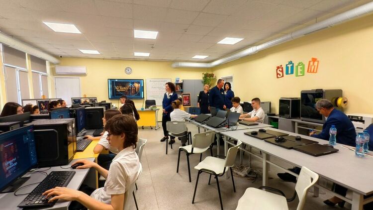 Модерна STEM среда отваря нови хоризонти пред учениците от ПГТ &bdquo;Александър Паскалев&ldquo; в Хасково
