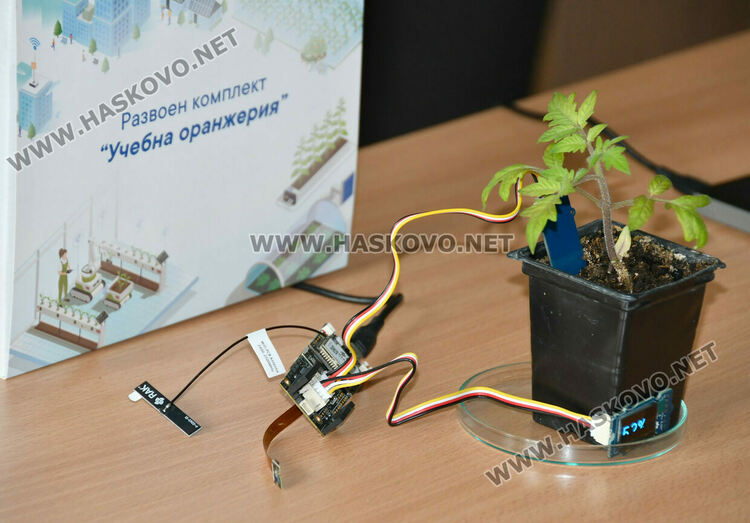 Патронен празник в ПМГ&nbsp;&ndash; Хасково: Откриха модерен STEM център и &bdquo;умно&ldquo; земеделие 