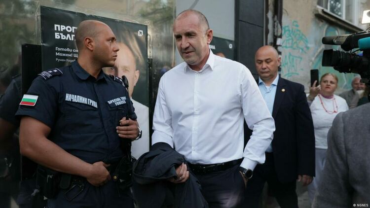 Румен Радев в изборния ден