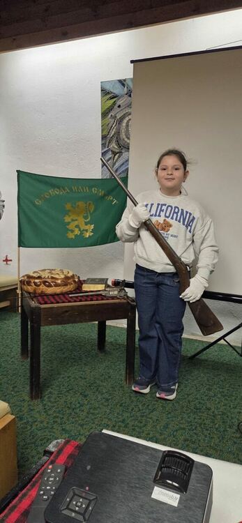 Ученици от ОУ &bdquo;Иван Вазов&ldquo; &ndash; Смолян с вдъхновяващи уроци по родолюбие по повод 150 години от Априлското въстание /Галерия/ 