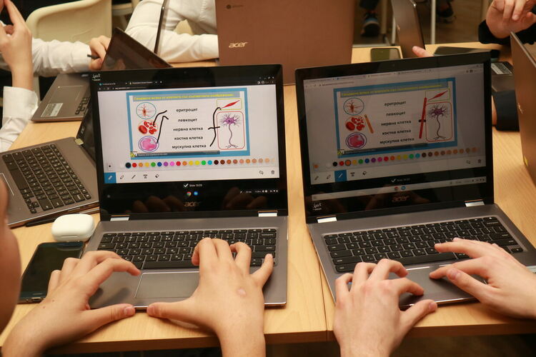 Езиковата гимназия в Хасково отваря врати от 27 до 30 април