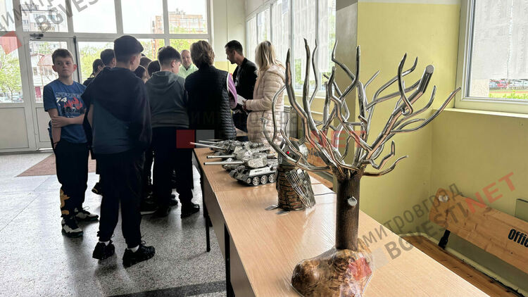 Самоук творец от Димитровград превръща метални отпадъци в изкуство и вдъхновява ученици в Деня на Земята