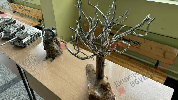 Самоук творец от Димитровград превръща метални отпадъци в изкуство и вдъхновява ученици в Деня на Земята