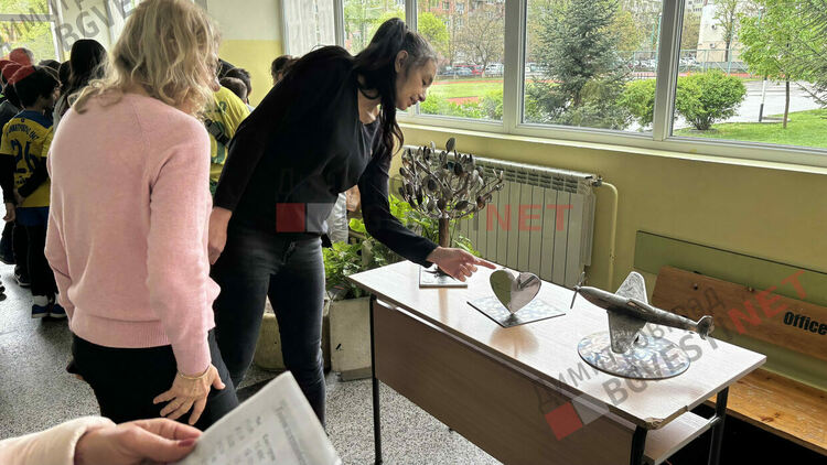 Самоук творец от Димитровград превръща метални отпадъци в изкуство и вдъхновява ученици в Деня на Земята