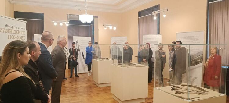 Откриха изложба за смилянските ножове в Националния етнографски музей
