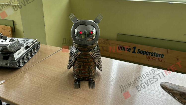 Самоук творец от Димитровград превръща метални отпадъци в изкуство и вдъхновява ученици в Деня на Земята