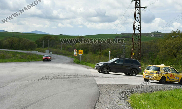 Водачи настояват за временна маркировка по пътя Хасково&nbsp;&ndash; Минерални бани