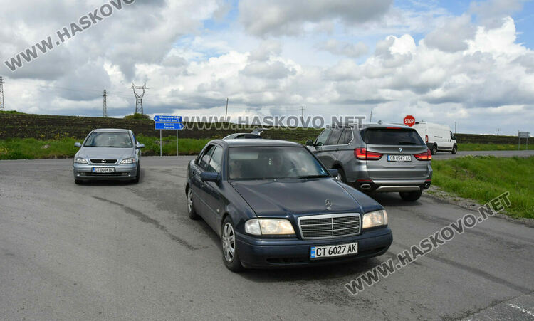 Водачи настояват за временна маркировка по пътя Хасково&nbsp;&ndash; Минерални бани