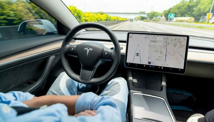ЕС ще одобри софтуера за автономно шофиране на Tesla до няколко месеца