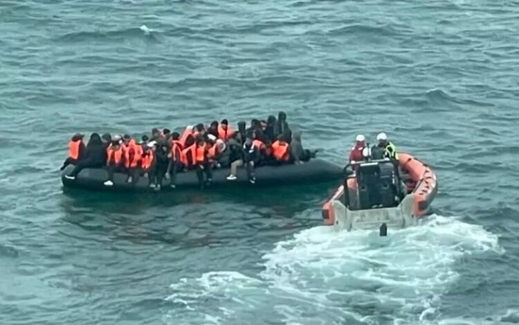 Броят на имигрантите в ЕС достигна рекордните 64,2 милиона