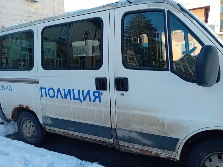 Задържаха 25-годишен смолянчанин с наркотици