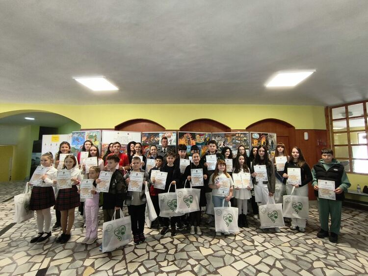 36 рисунки бяха отличени в областния конкурс &bdquo;С очите си видях бедата&ldquo;