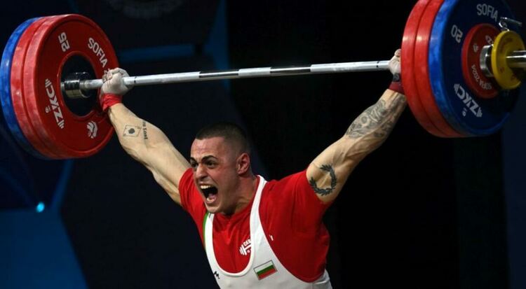 Гордост за България: Карлос Насар грабна златен медал на европейското в Батуми