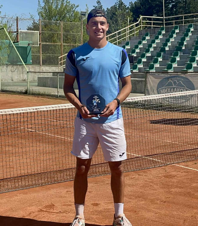 Диаз спечели испанския финал на тенис турнира в Хасково. Украинка триумфира при девойките