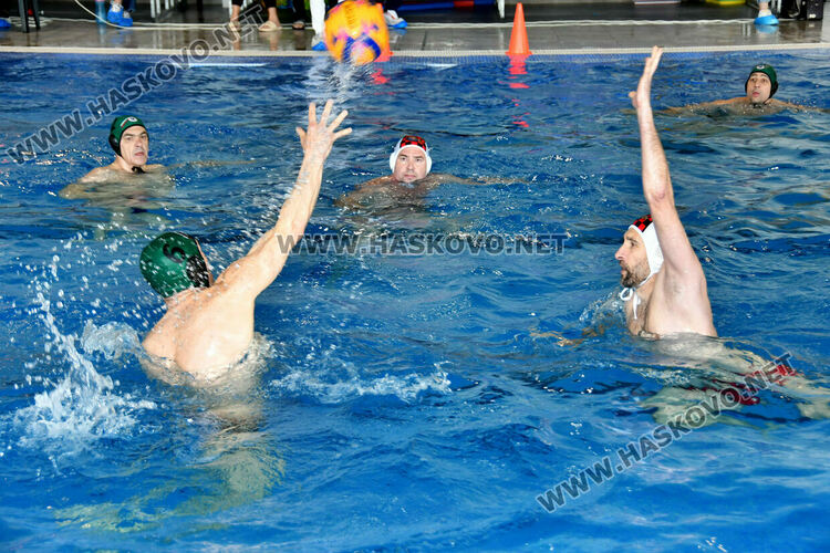 Хасково домакинства на атрактивен турнир по водна топка