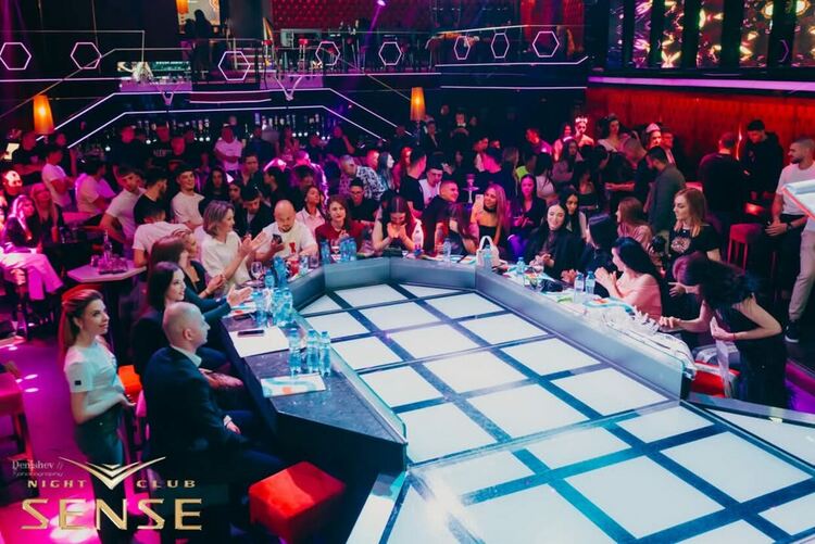 Таня Георгиева бе коронясана за &bdquo;Мис България Хасково&ldquo; на бляскава церемония