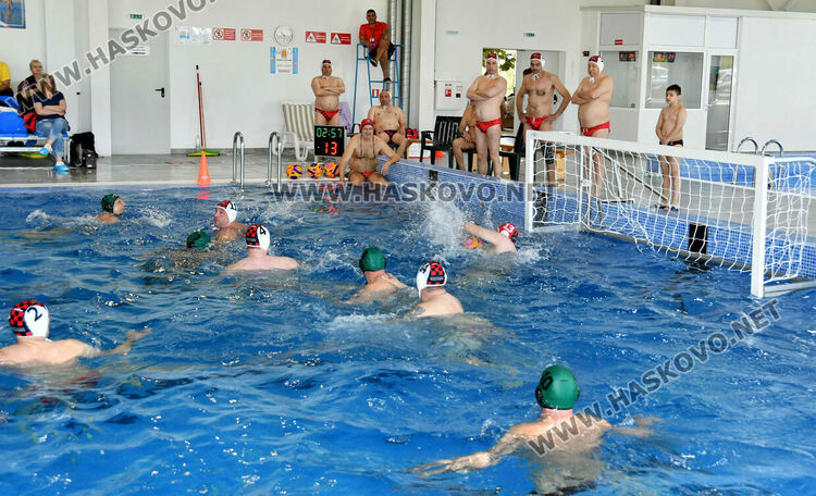Хасково домакинства на атрактивен турнир по водна топка