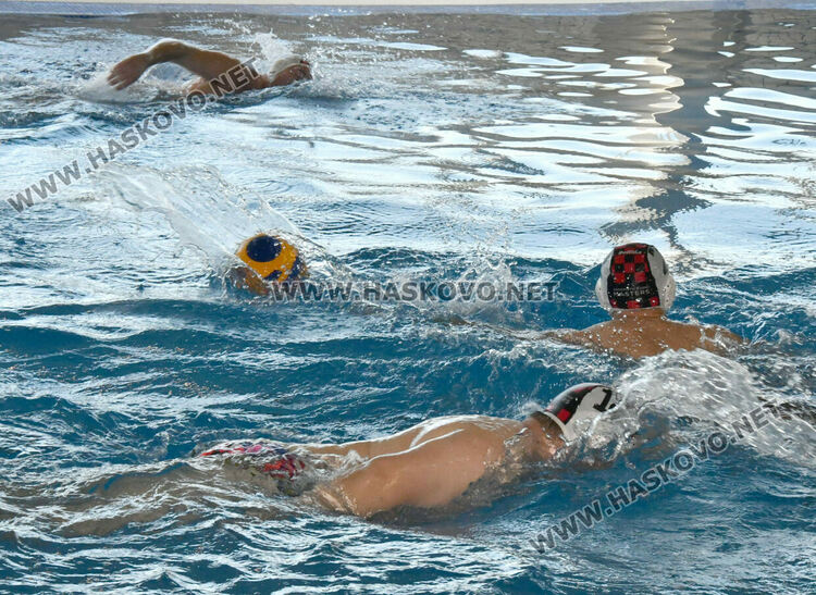 Хасково домакинства на атрактивен турнир по водна топка